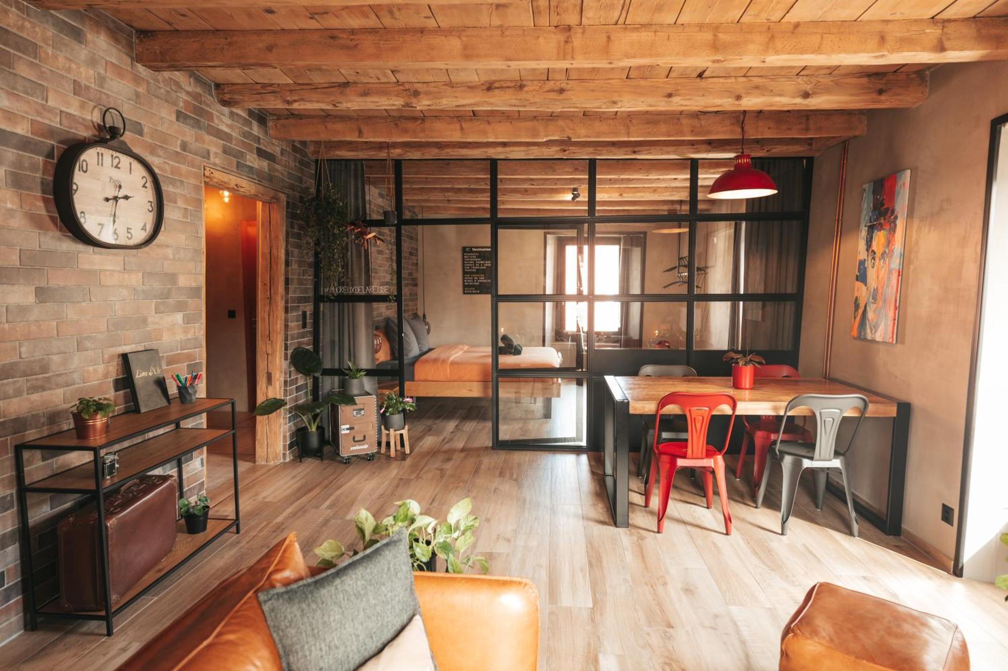 Appartement Thematique: Voyage Industriel Travers Extérieur photo